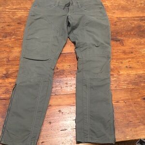 Kuhl Women's Olive Cargo Pants
